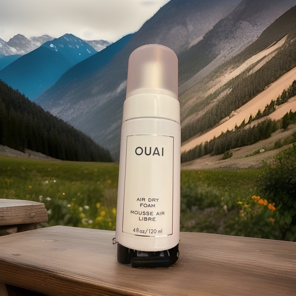 OUAI Air Dry Foam Hair Mousse = Curly & Beach Waves - Conditioning Frizz Control